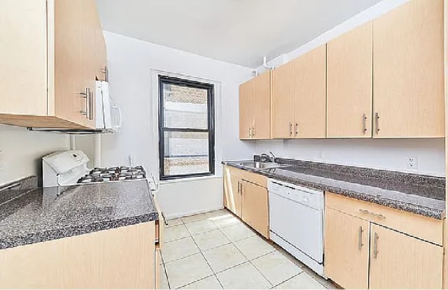 350 Fort Washington Avenue - 7B - 350 Fort Washington Avenue, New York City, NY 10033