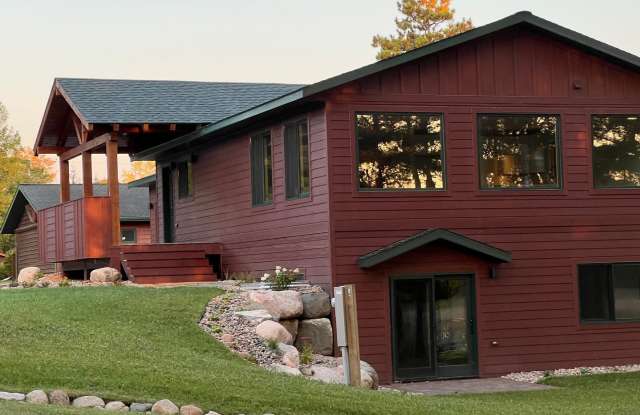 Gorgeous New Construction on the Fish Hook River photos photos