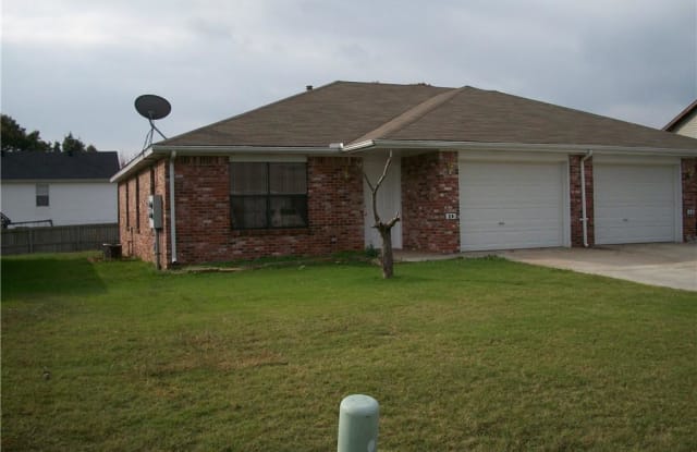 8 Holly  DR - 8 Holly Drive, Bentonville, AR 72712