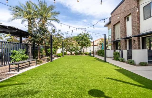 164 East Lexington Avenue photos photos