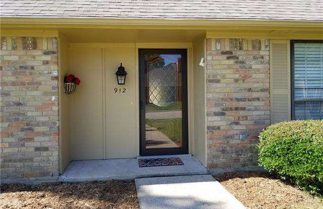 912 Thoreau Lane Gallery 3
