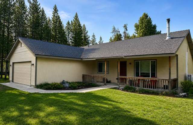 Fabulous Three Rivers Home on 1/2 acre! photos photos