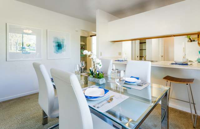 Waters Landing Apartment Gallery 4