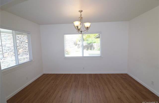 91-1390 Wahane Street Gallery 4