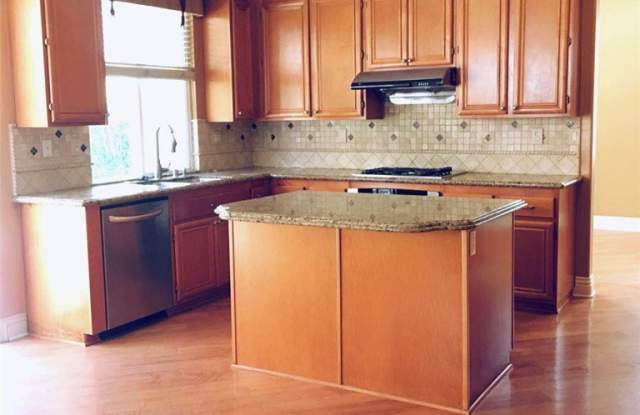 4895 Stone Ridge Drive Gallery 3