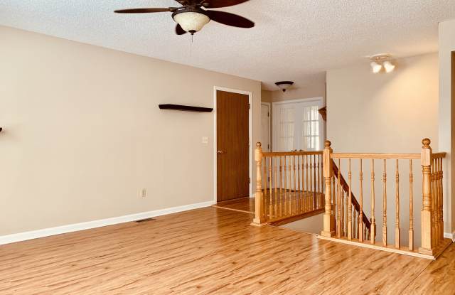 6204 Xavier Ct Gallery 2