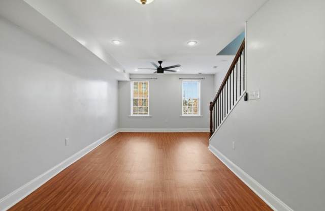 1008 West Cross Street - B Gallery 2
