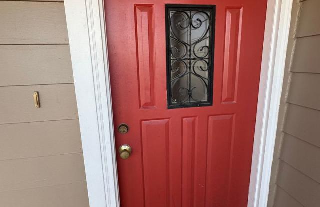 Gateway Court, LLC photos photos