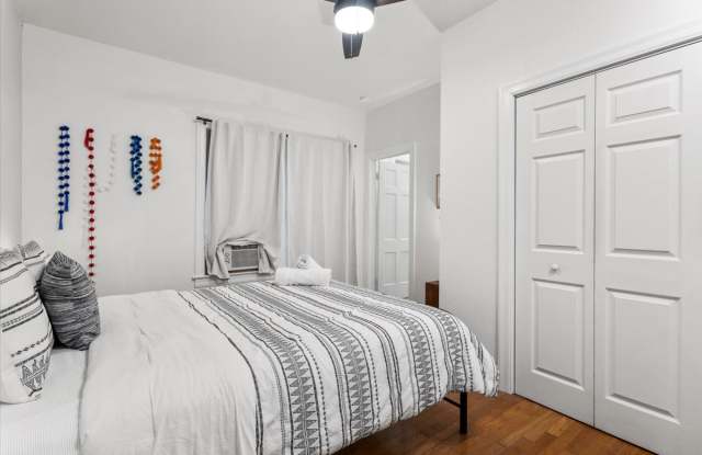 2050 W Mistletoe Ave photos photos