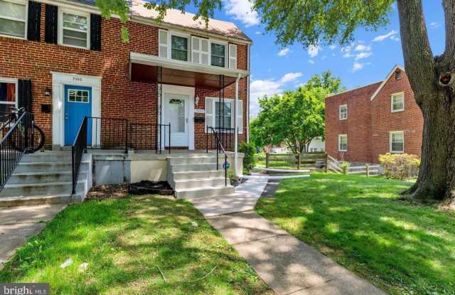 7153 GREENWOOD AVENUE photos photos