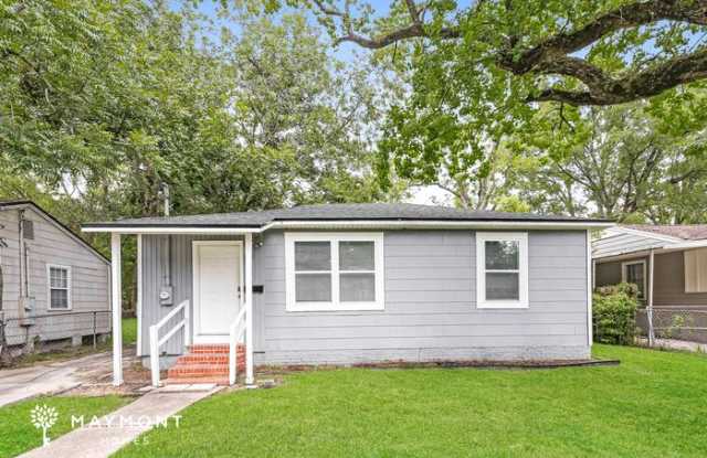943 Saranac Street photos photos
