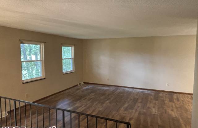 3395 Watkins Road East Gallery 4