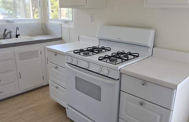11023 Tujunga Canyon Boulevard photos photos