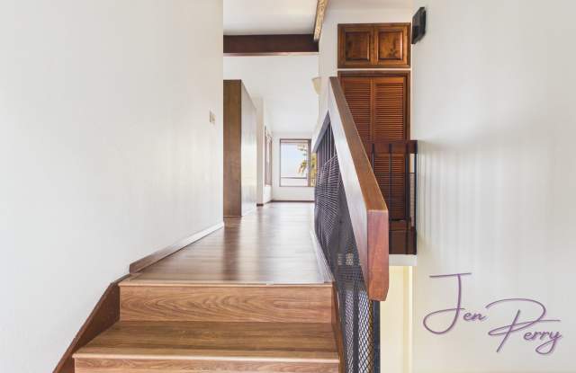 Spacious 4-Bedroom Anacortes Home with View, Large Yard & Detached Shop for Rent Gallery 3