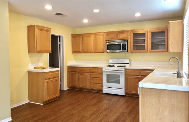 372 Spring Canyon Way Gallery 4