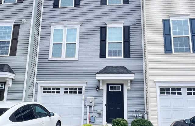 18 HUNTERS Drive Gallery 1