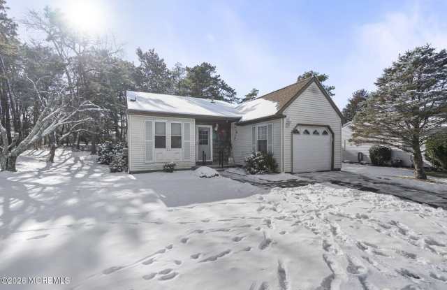 28 Milford Avenue unit: 52 Gallery 2