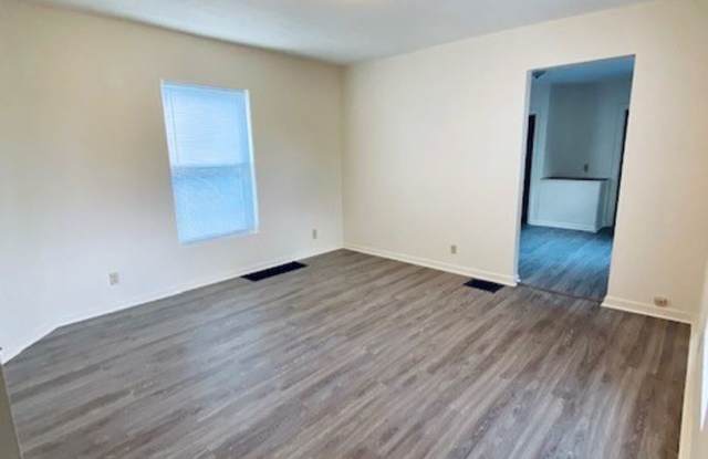2220 S. Main Street Gallery 3