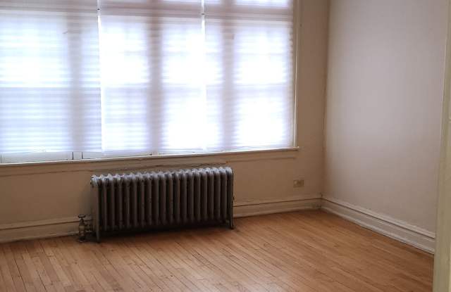 1644 W. 82nd Street # 3 photos photos