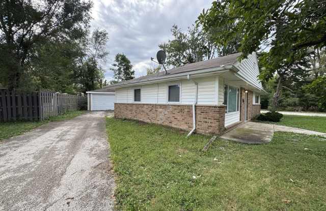 101 Shabbona Drive Gallery 2