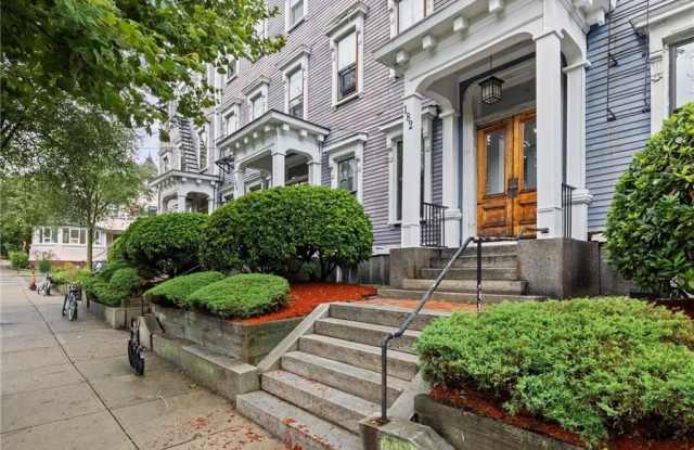 182 Bowen Street photos photos