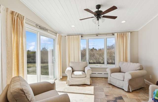 1110 Gillette Drive Gallery 2