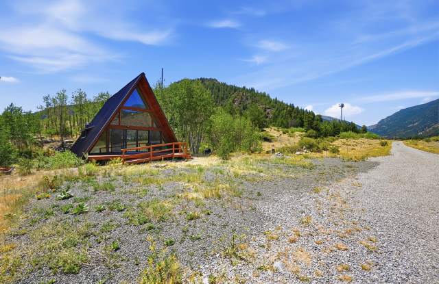77 Snowplow Avenue Gallery 2