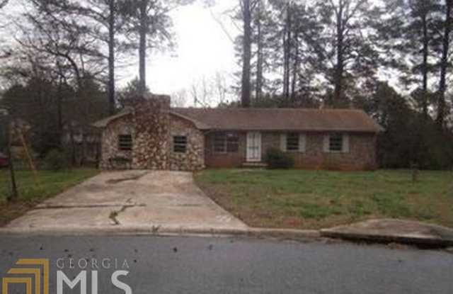 2385 Fairfirld Ct - 2385 Fairfield Court, Clayton County, GA 30260