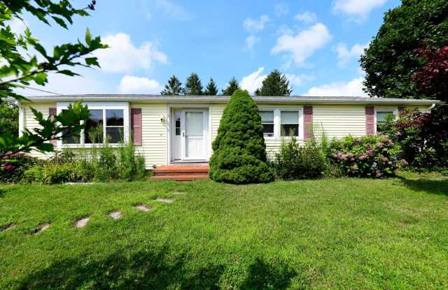 15 Sachem Drive Gallery 2