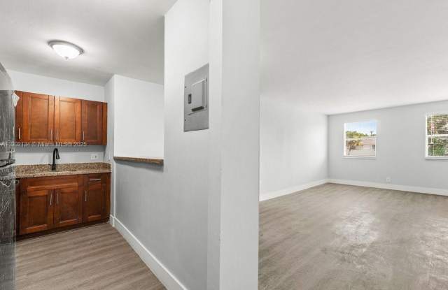 1530 Crescent Cir photos photos 1530 Crescent Cir photos photos