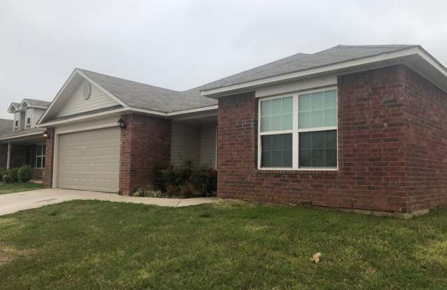 4 Bedroom 2 Bathroom * Bryant Place in Moore! Gallery 2