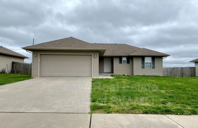 753 Meadowview photos photos