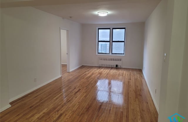 219 Mount Eden Pkwy - 219 Mount Eden Parkway, Bronx, NY 10457