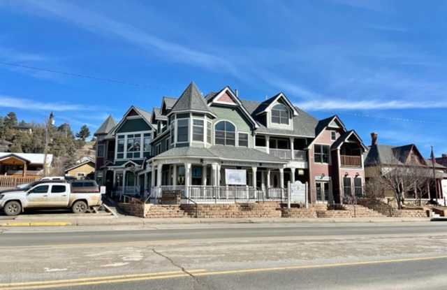 High-End, Modern, Industrial, 2BD, 1BA Condo - 262 Pagosa Street, Pagosa Springs, CO 81147 High-End, Modern, Industrial, 2BD, 1BA Condo - 262 Pagosa Street, Pagosa Springs, CO 81147