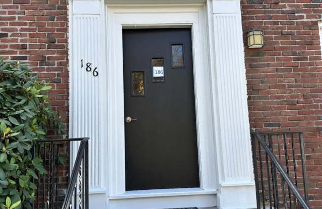 186 Summit Ave. photos photos