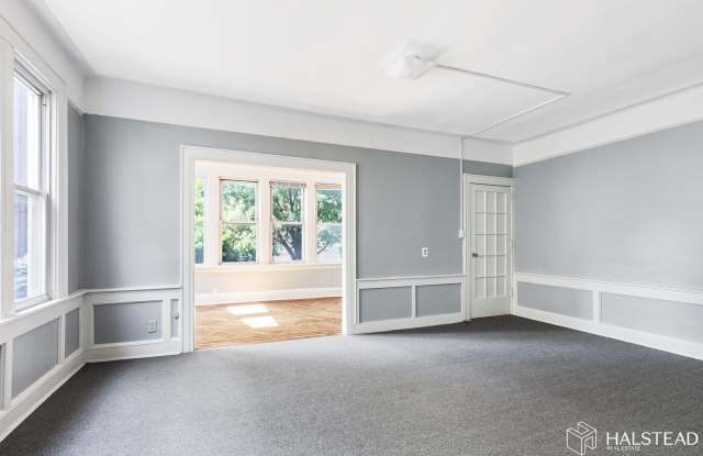 365 East 49th Street - 365 East 49th Street, Brooklyn, NY 11203