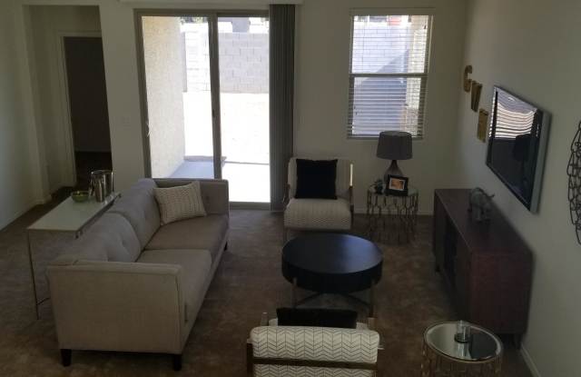 18233 W FOOTHILL Drive Gallery 2