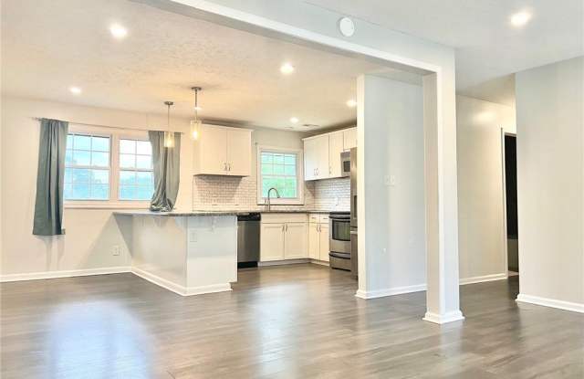 965 Kaywood Drive Gallery 4