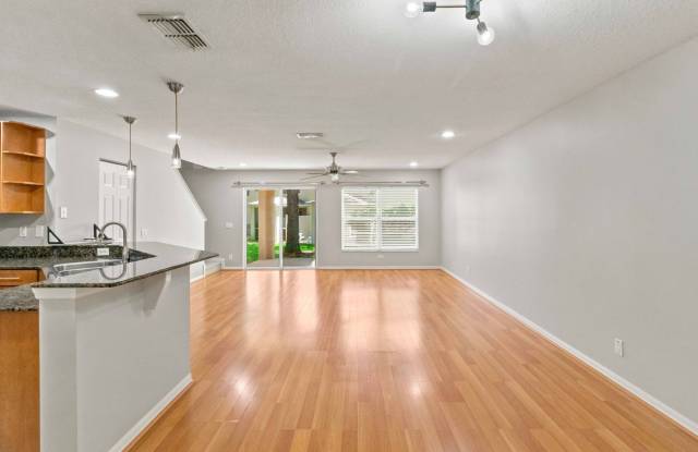 Move-In Ready Rental in Royal Tuscan! Gallery 3