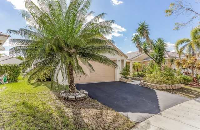 4262 Greenbriar Ln Gallery 1