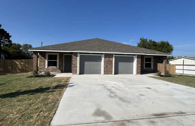 1500 Mohican Trail - A Gallery 1