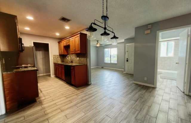 11881 Sturbridge Ln Gallery 3