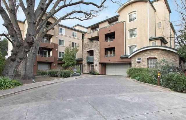 1310 Creekside Drive photos photos