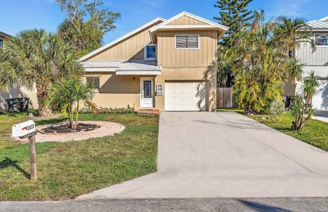 2433 Southridge Road photos photos