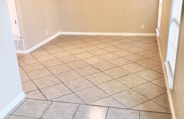 10573 Starcrest Dr Gallery 4
