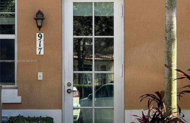 917 SW 147th Ave Gallery 2