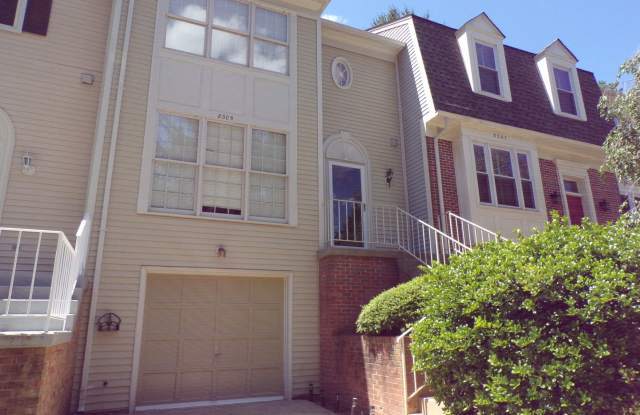Three Bedroom Townhouse Conveniently Located In Springfield photos photos