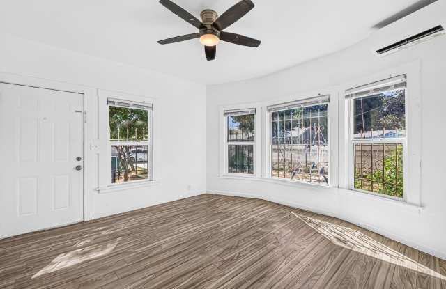 1331 W 19th St Gallery 4