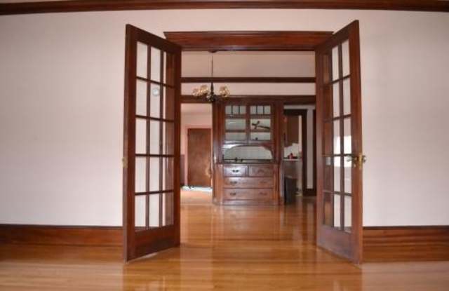 96 Charles River Gallery 2