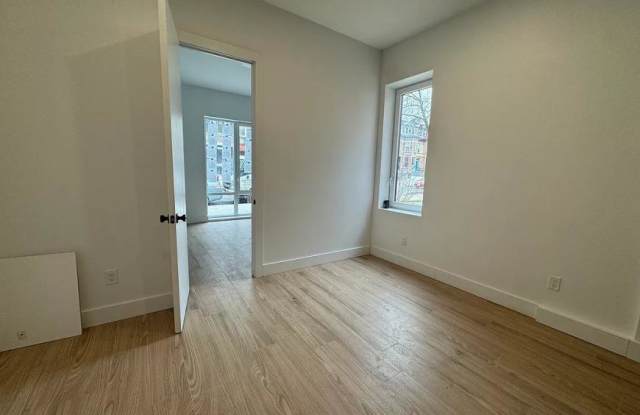 379 Hawthorne Street photos photos